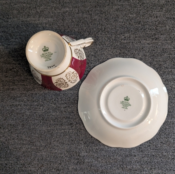Royal Standard Cup & Saucer Set, Red/White Panel with Floral Design, #3220 - Picture 4 of 8
